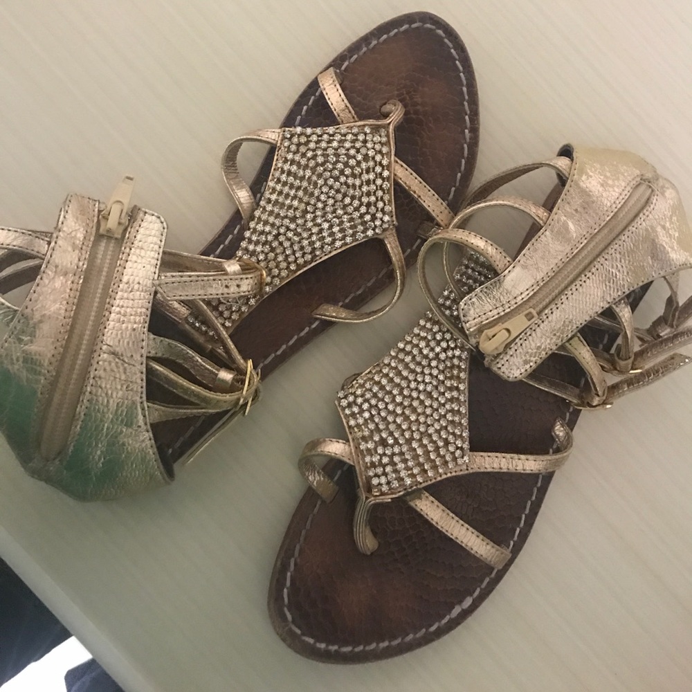 Sandals - Picture 4 of 4