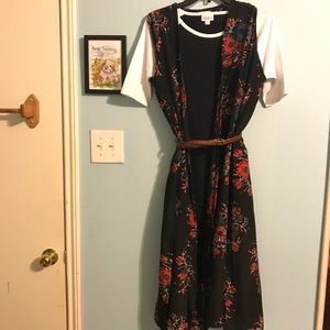 Large Lularoe Joy Silky Floral