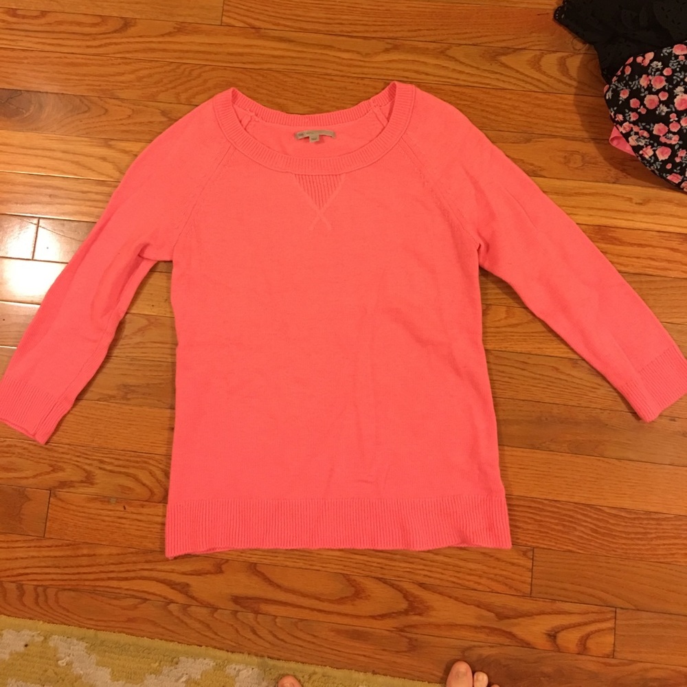 Gap sweater