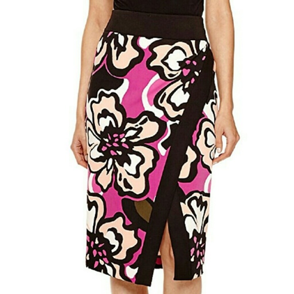 Fuchsia Floral Envelope Skirt - Picture 8 of 8