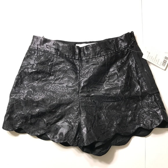 Anthropologie Pants - Leifsdottir Anthropologie Scalloped Shorts
