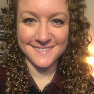 Meet your Posher, Karla