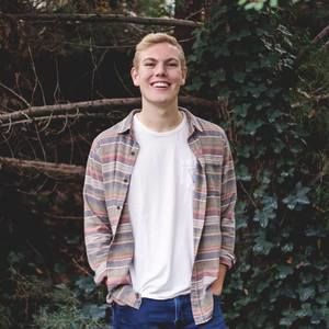 Meet your Posher, Chris