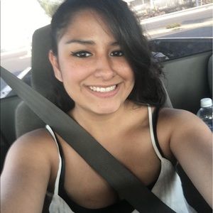 Meet your Posher, Adriana