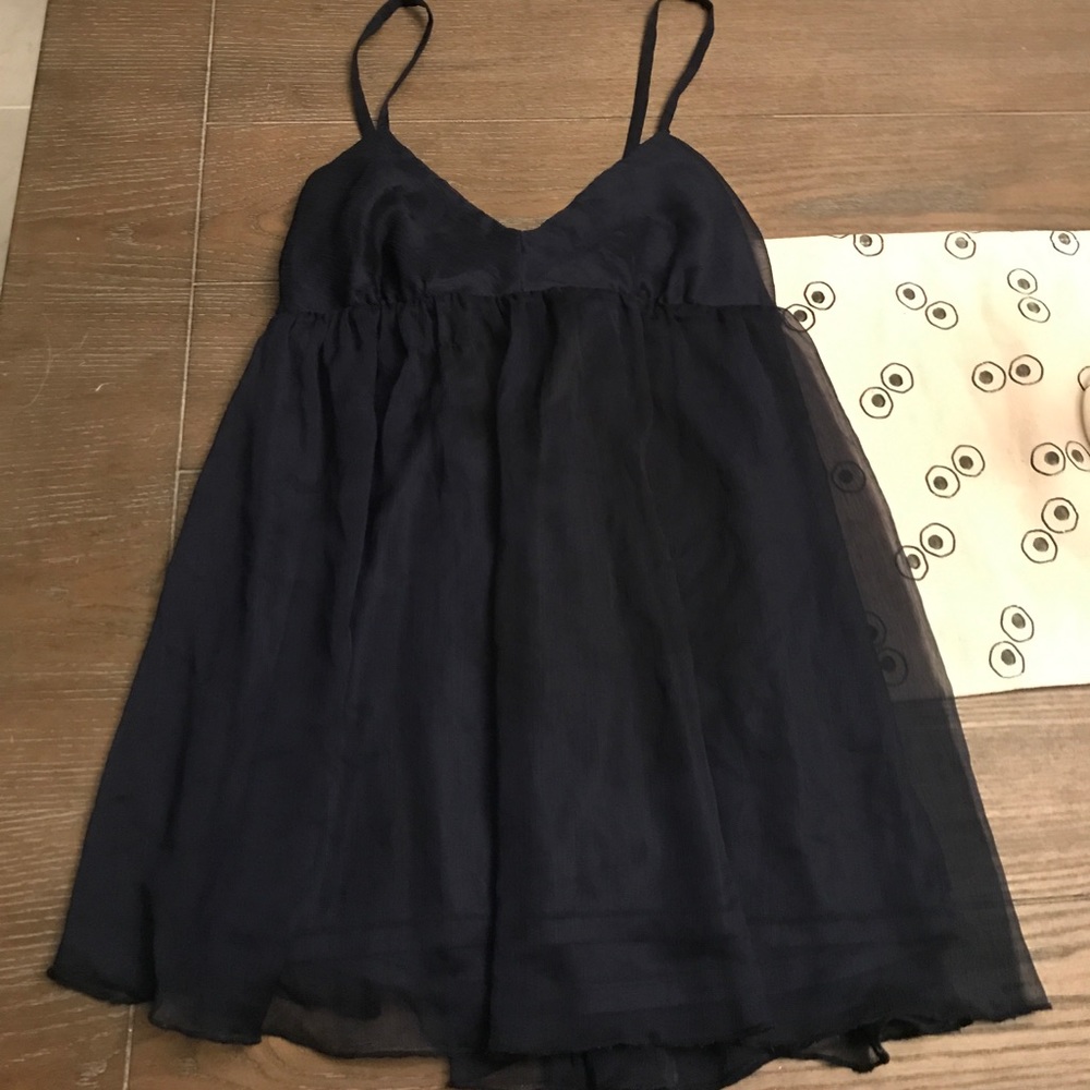 Adorable babydoll style blue top - Picture 1 of 3