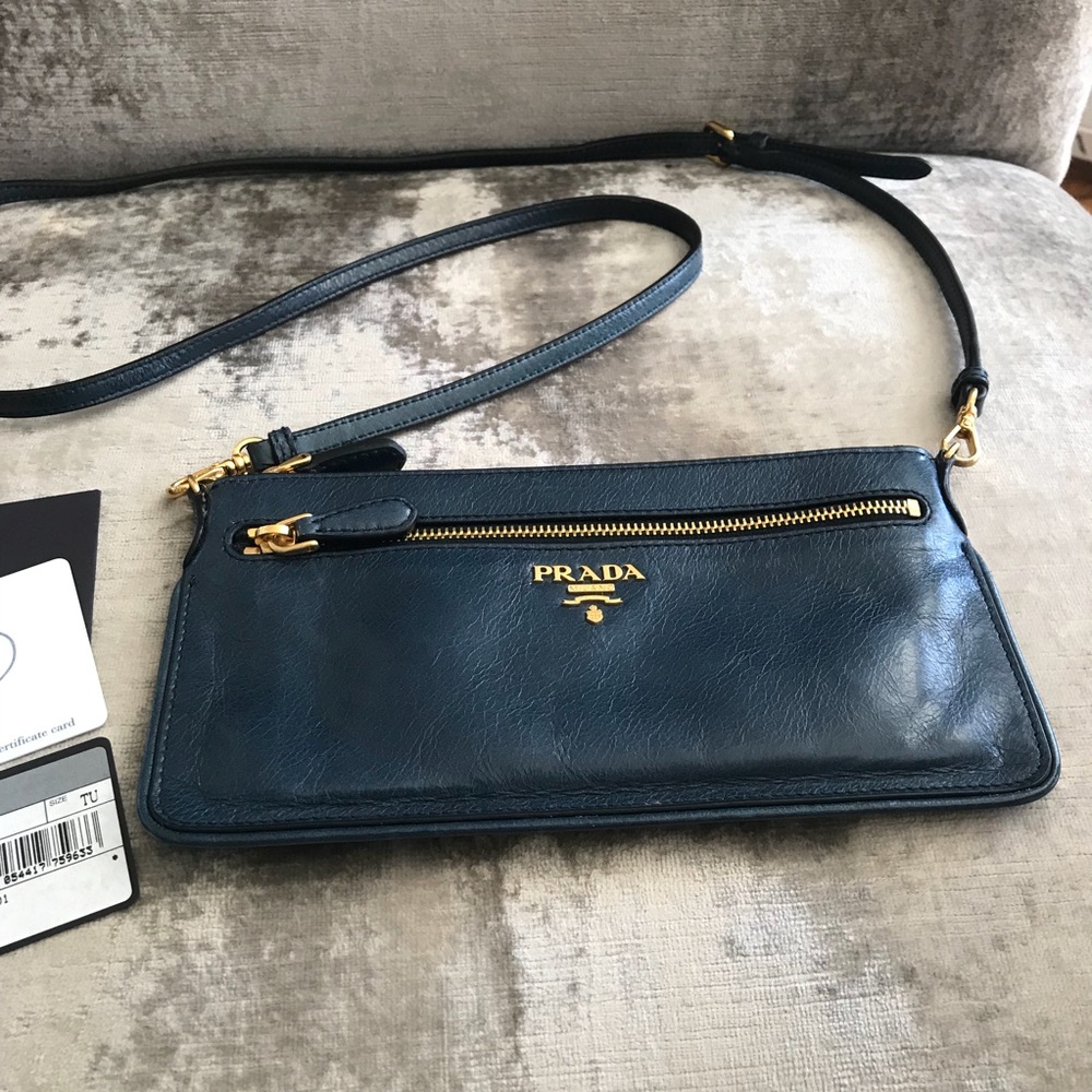 ❤️SOLD❤️ Prada 🇮🇹 crossbody blue bag #Po42405 - Picture 5 of 7