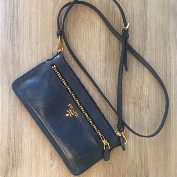 Prada Handbags - ❤️SOLD❤️ Prada 🇮🇹 crossbody blue bag #Po42405