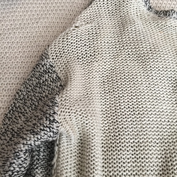 Knitted sweater - Picture 3 of 5