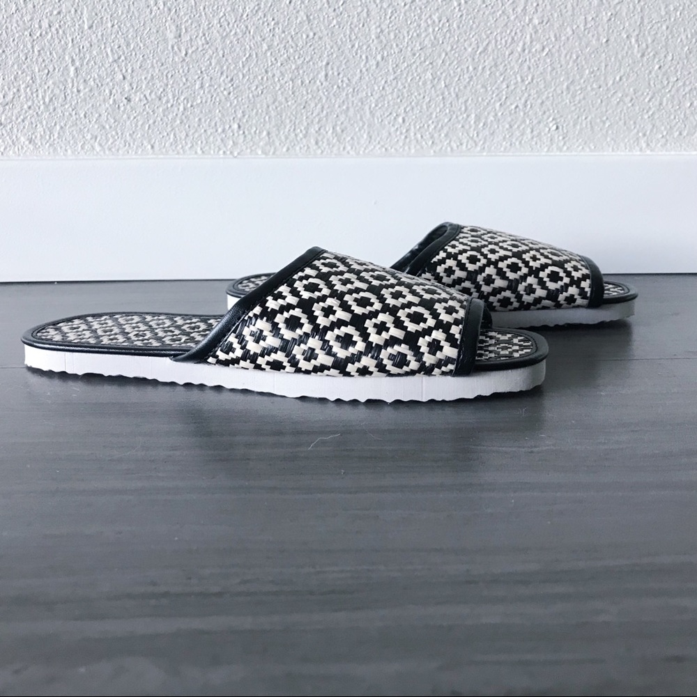 Urban Outfitters woven slides - Picture 3 of 5
