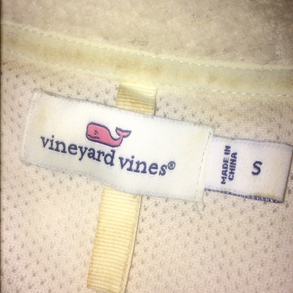 Vineyard Vines Shearling Quilted Vest - Picture 2 of 5
