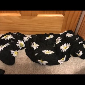 NWT Kate Spade Daisy Dot Oblong Scarf