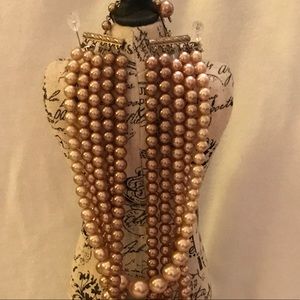 Beaded necklace