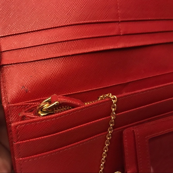 SOLD!! Authentic PRADA ‘Continental’ Wallet $665 - Picture 7 of 8