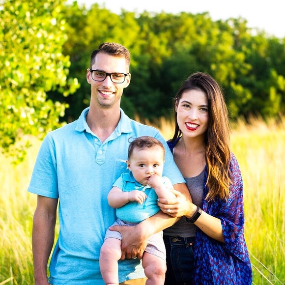 Meet your Posher, Amanda - Picture 1 of 1