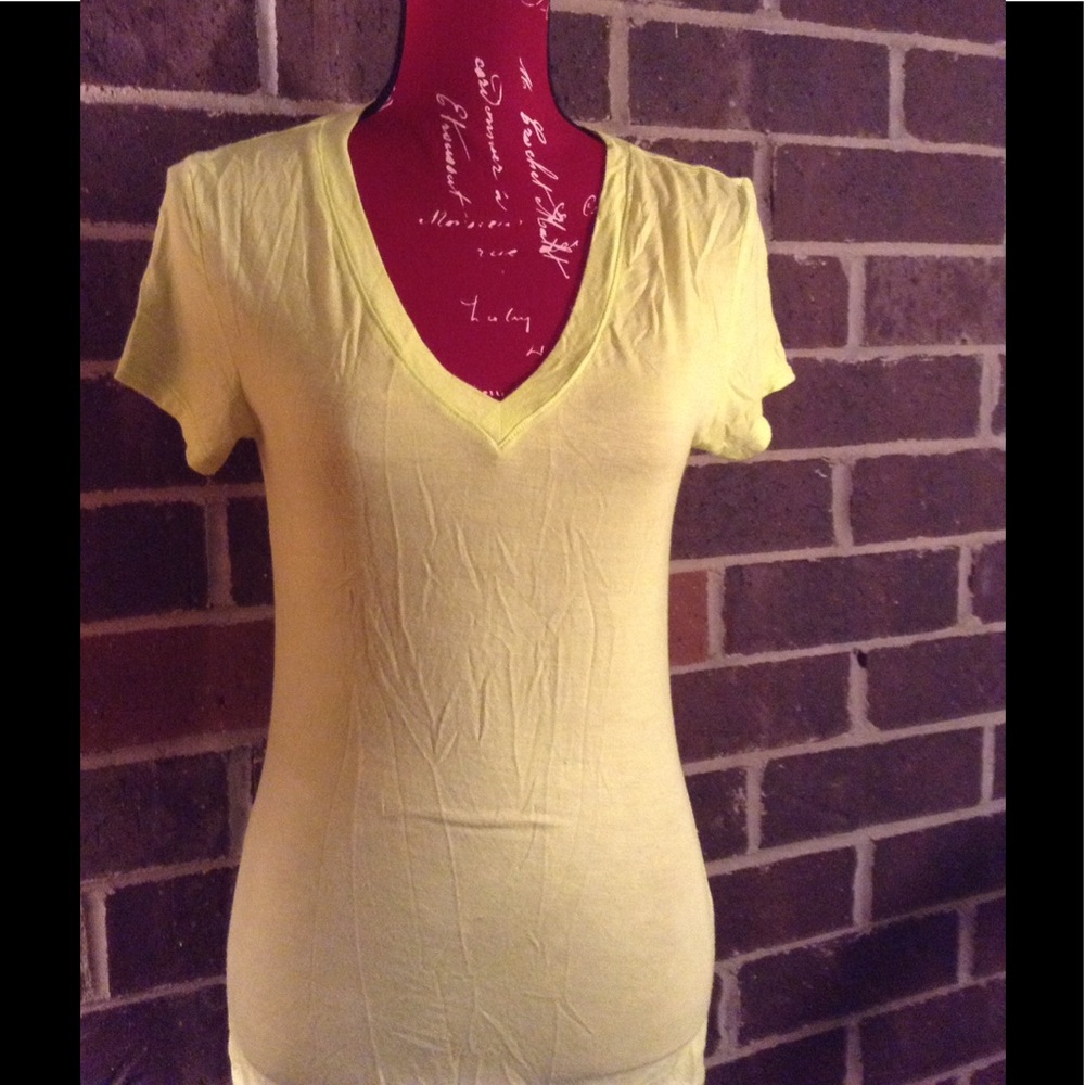 New with tag yellow rue 21 medium shirt 🌻🌻