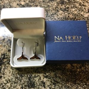 Na Hoku sterling silver whale tail earrings