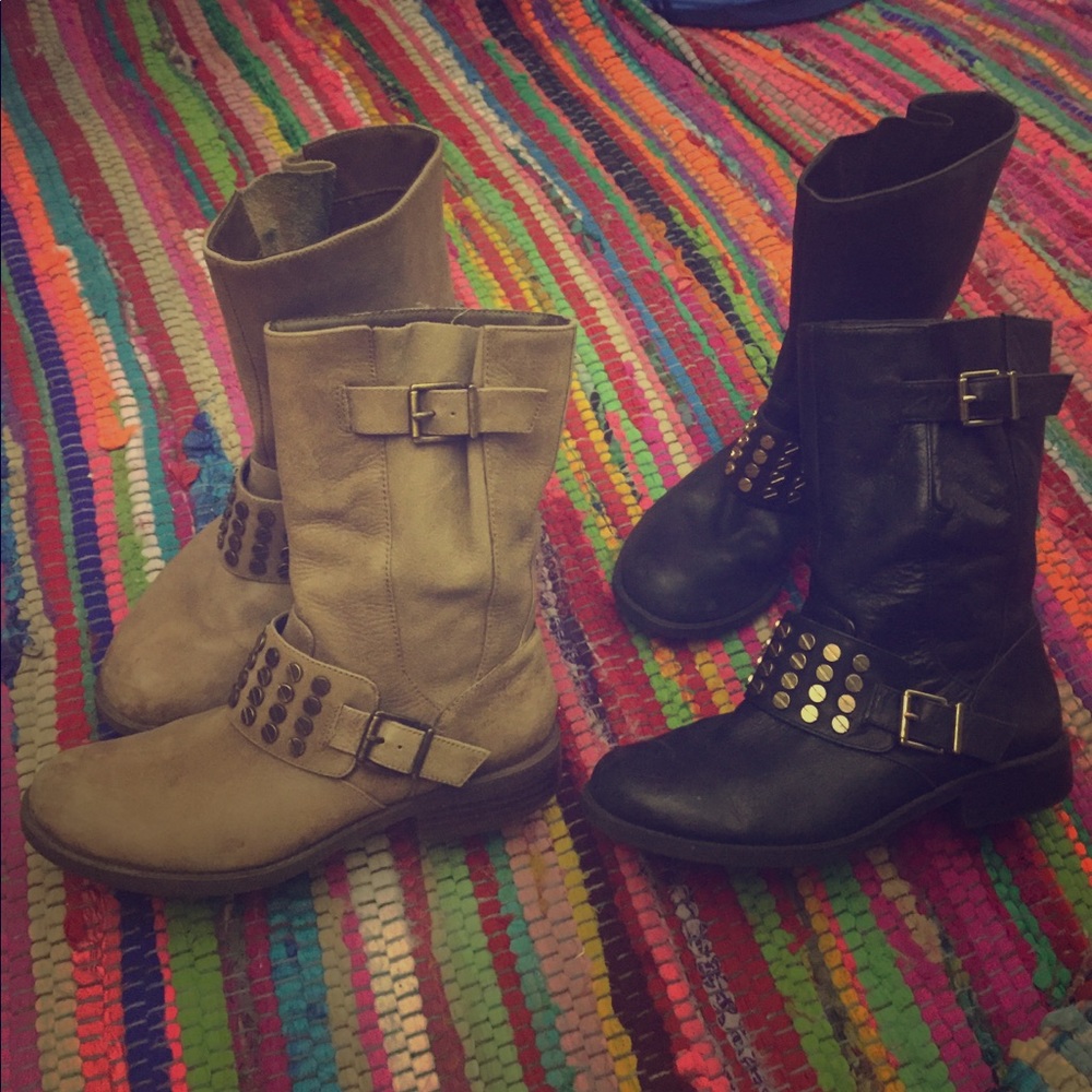 x2 boots only $35 ! 💰