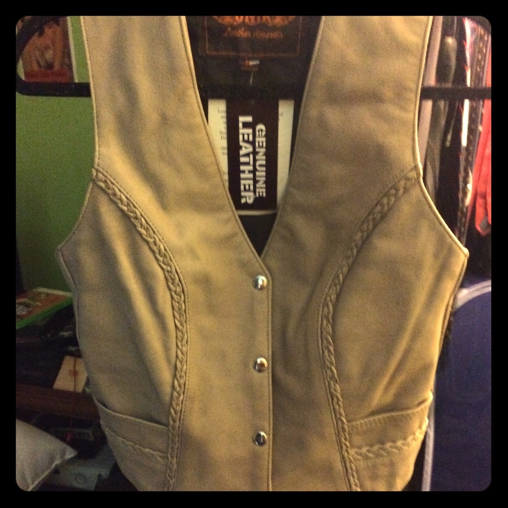 Unik Genuine Leather Button-up Vest