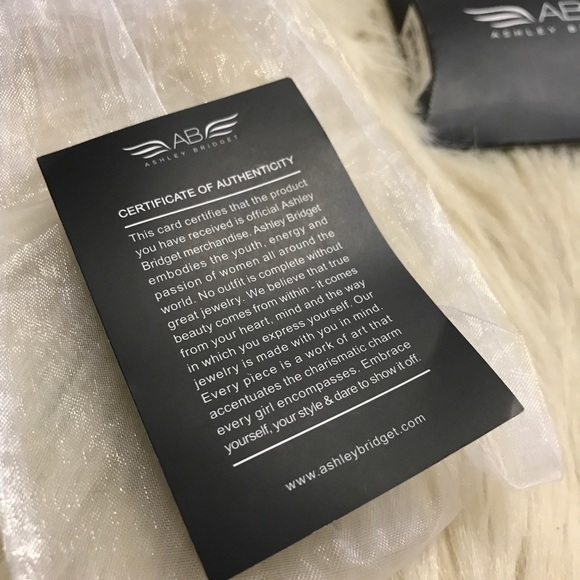 Ashley Bridget sorority engraved charm bracelet - Picture 3 of 5