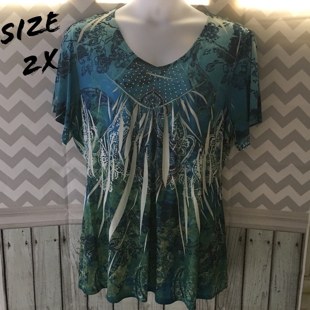 Flattering Top Size 2X