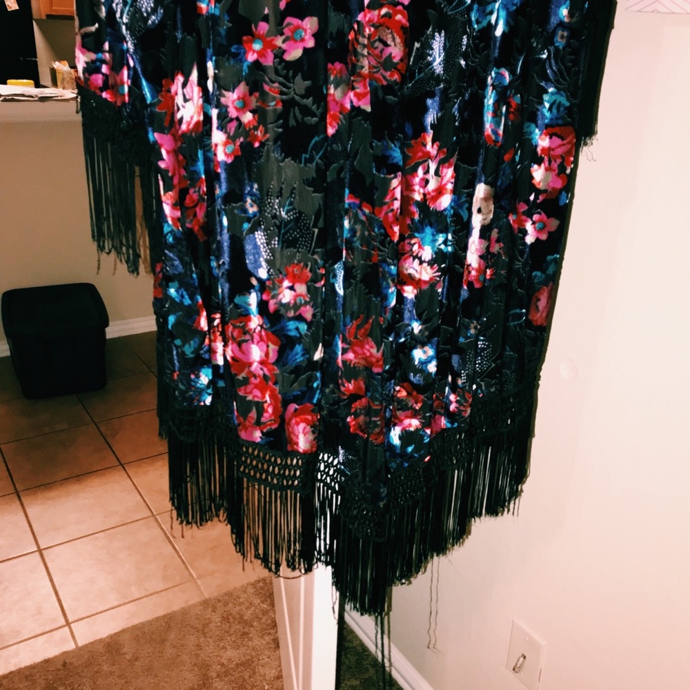 Plus Size Woman’s Kimono