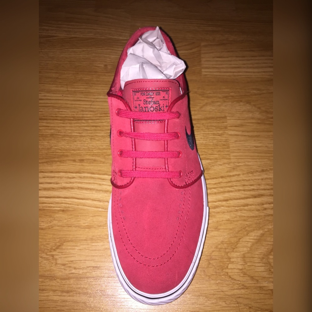 BRAND NEW MENS Size 8 Nike SB Stephan Janoski's