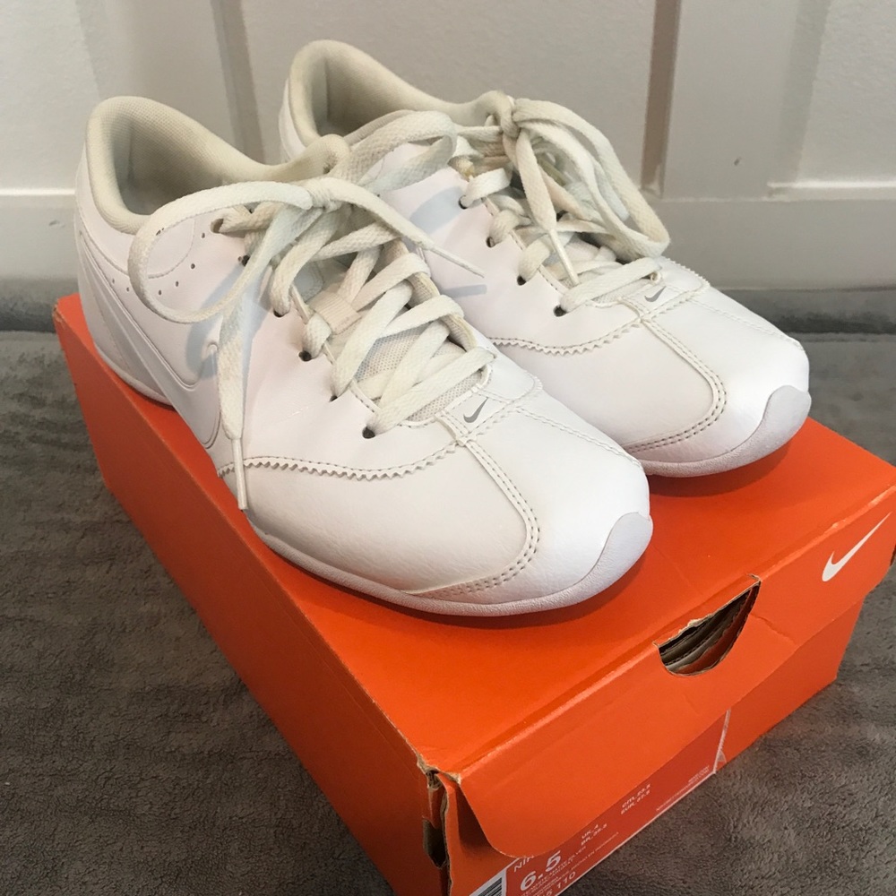 Nike Cheer Unite Cheer Shoe Size 6.5