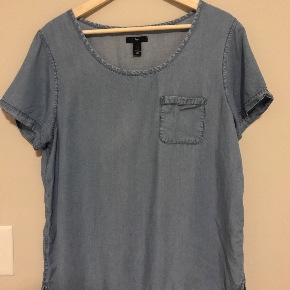 $9 SALE! Vintage Gap Denim Top