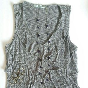 *SOLD* Maurices Women's Gray Tank Top Size M