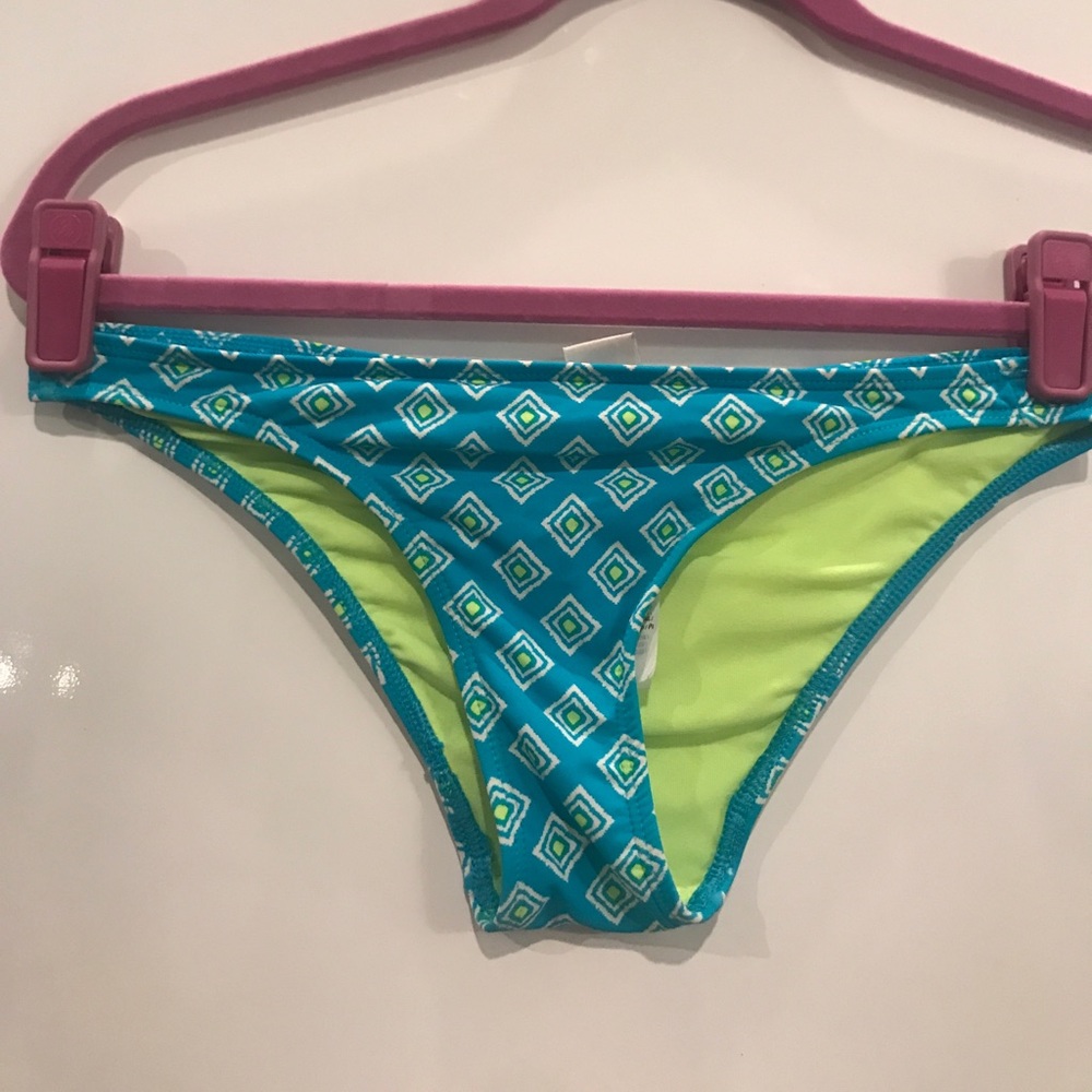 Bathing suit