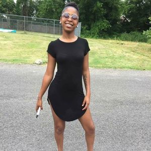 Meet your Posher, Kayla