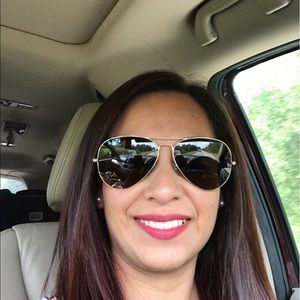 Meet your Posher, Nancy