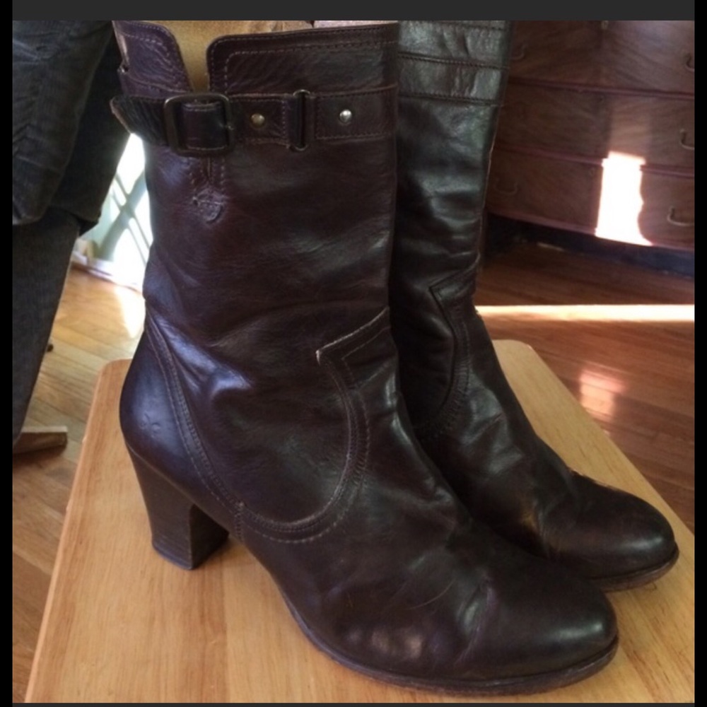 Size 10 Frye Fiona mid calf side zip boots