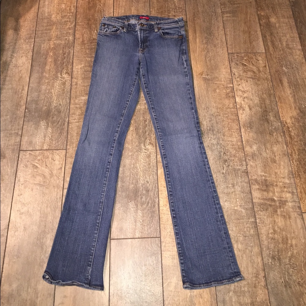 Guess "Straight Leg" Stretch Jeans