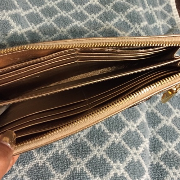 Marc by Marc Jacobs Wallet - Picture 3 of 4