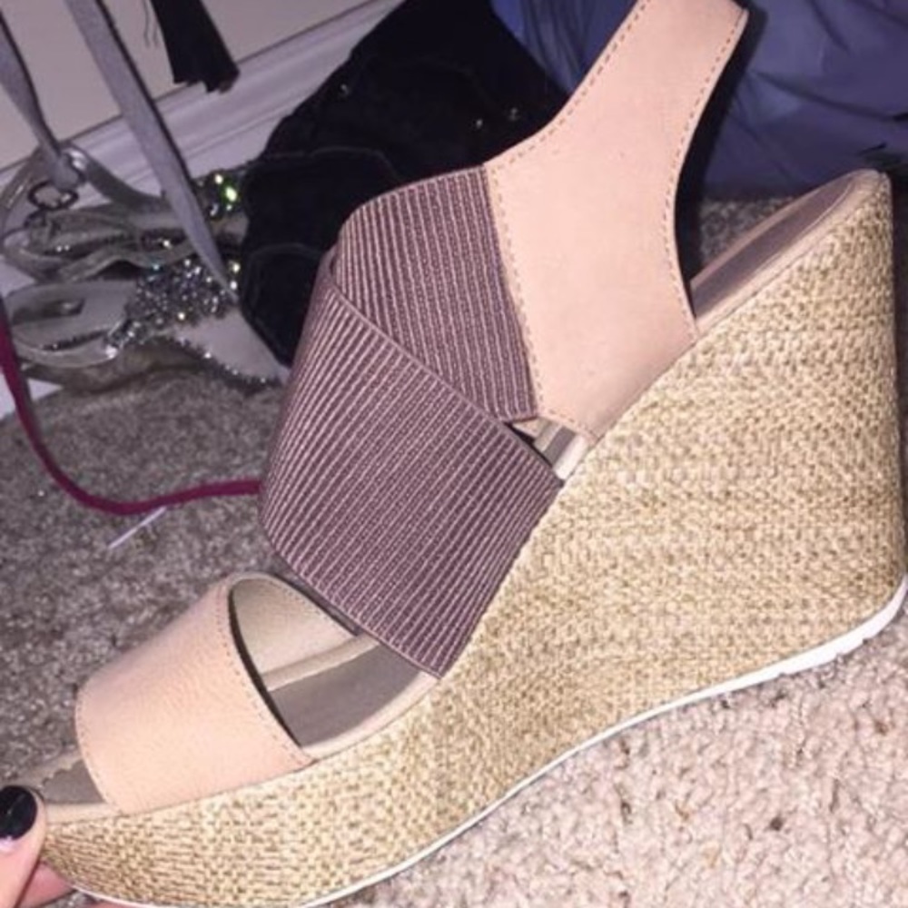 Kenneth Cole wedges