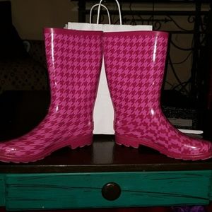 Stone Creek Water & Weather Proof Boots - 10