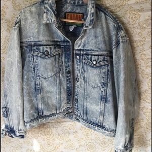 Vintage Acid Wash Calvin Klein Denim Jacket!