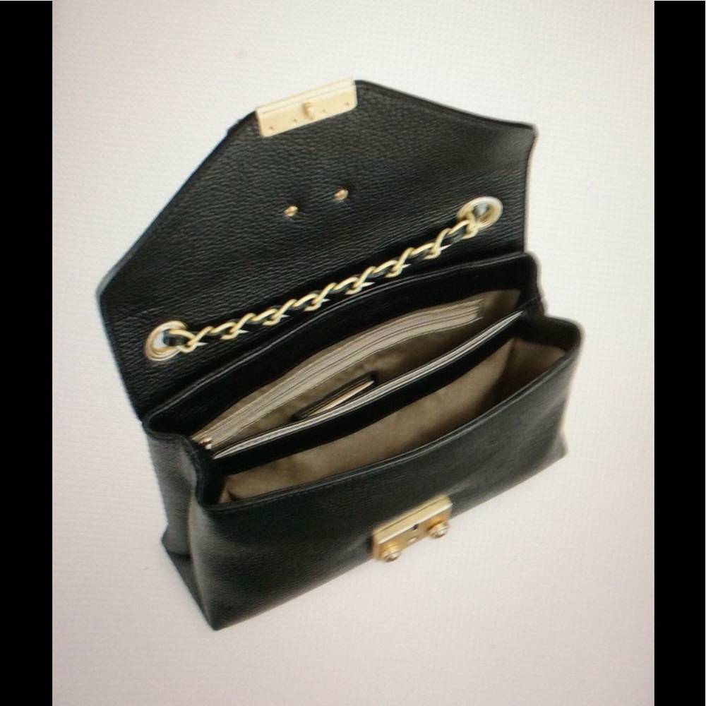 ⭐️SOLD⭐️Valentino by Mario Valentino Crossbody bag - Picture 2 of 8