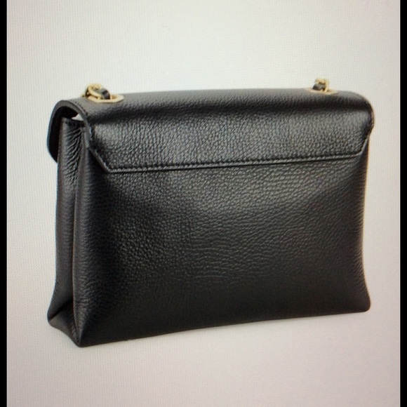 ⭐️SOLD⭐️Valentino by Mario Valentino Crossbody bag - Picture 3 of 8