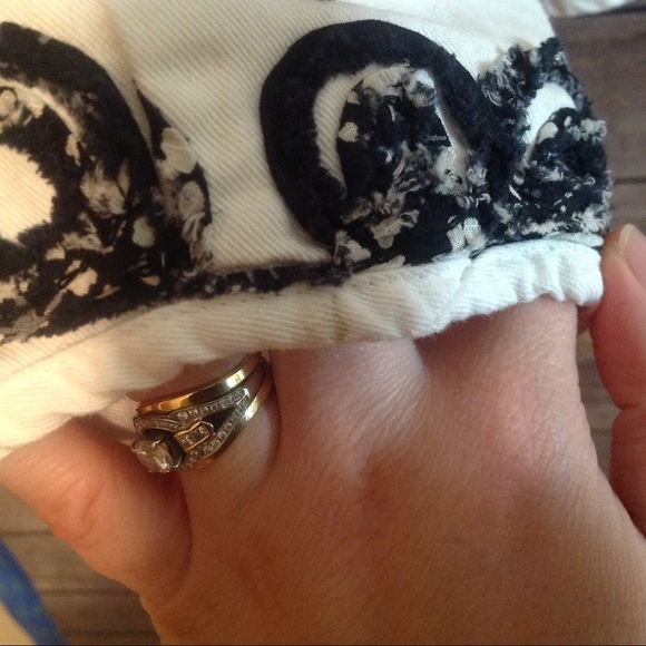 Beautiful 3D Fabric Embroidered Jacket - Picture 6 of 6