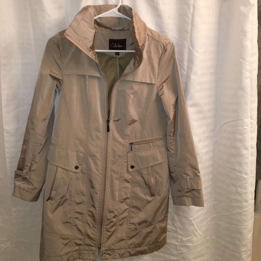 Cole Haan classy trench, w hood and 💨 proof