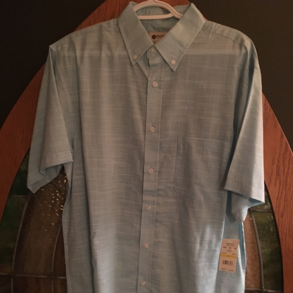 Aqua button up