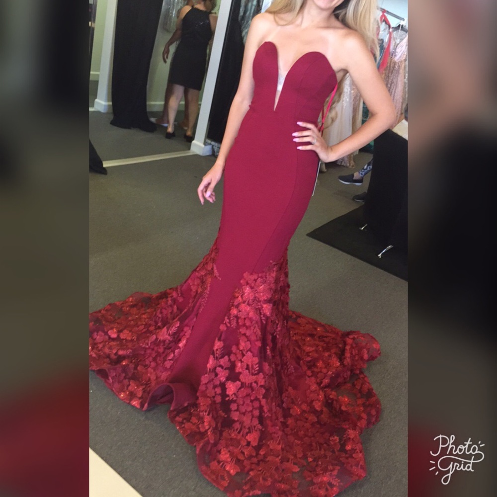 Mac Duggal Red/Burgundy Dress