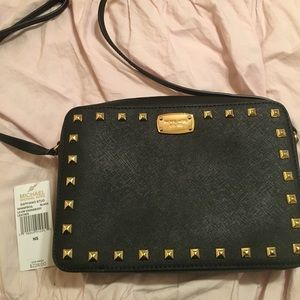Brand new never worn michael kors cross body bag