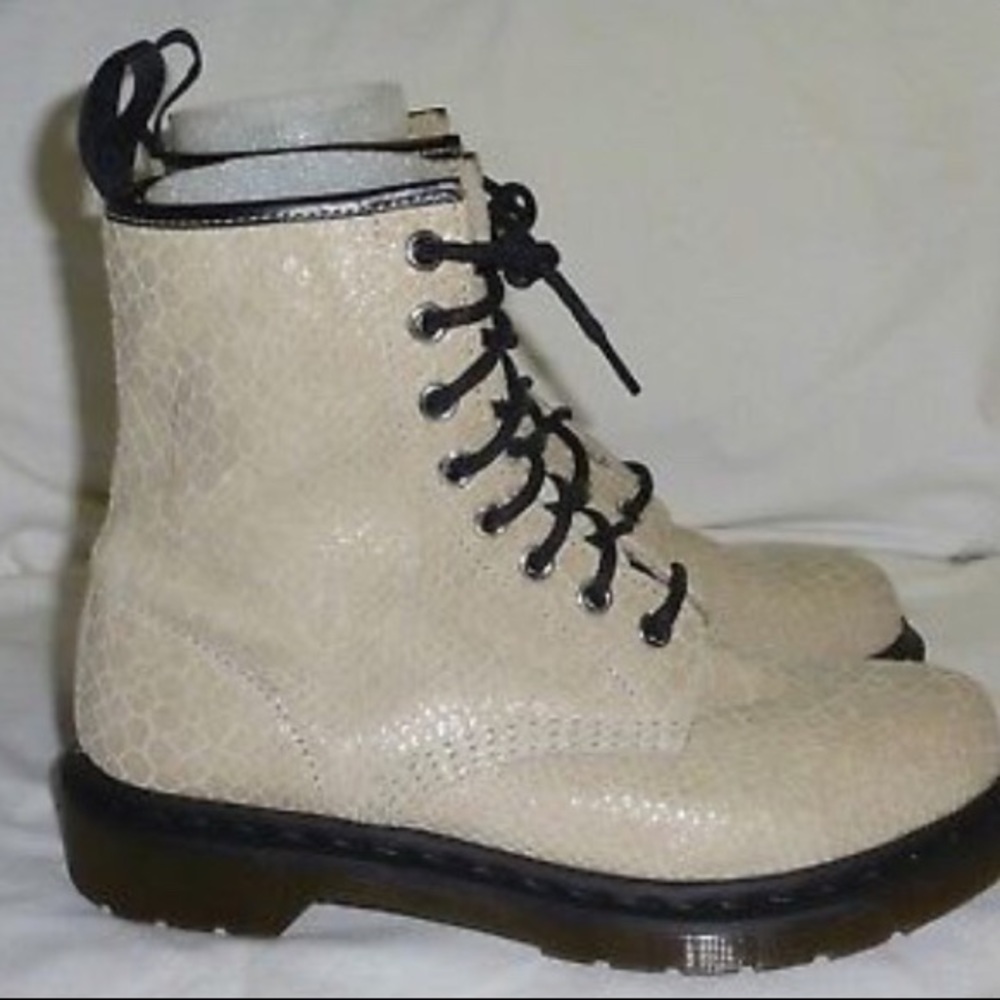 Dr. Martens Air Wair 1460 Snake White Boots NEW!