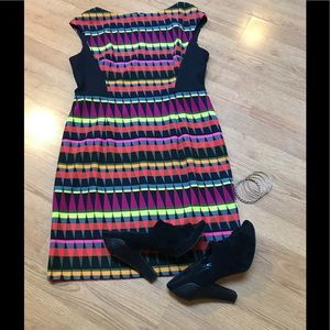 🌹Gorgeous fitted multi-color dress!