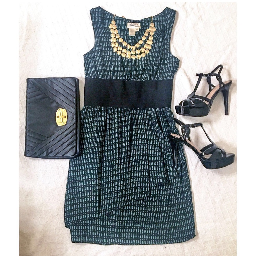 Max Studio Green and Black Silk Cocktail Dress