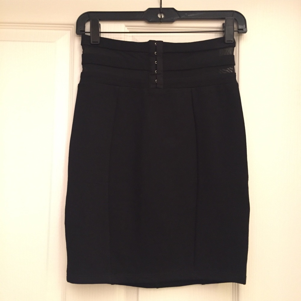 ❌SOLD❌ Bebe Black Mesh XS fitted skirt high waist