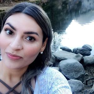 Meet your Posher, Brenda